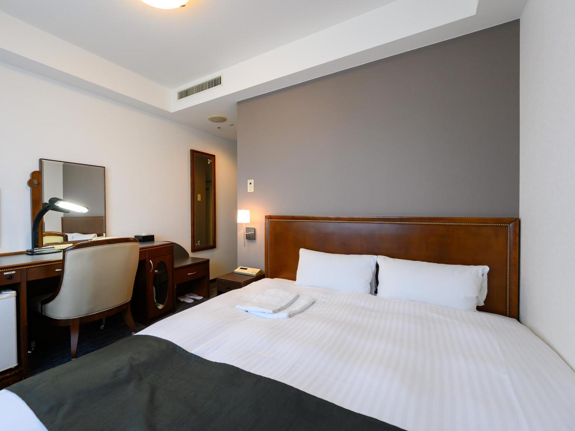 Hotel Green Park Цу Екстериор снимка