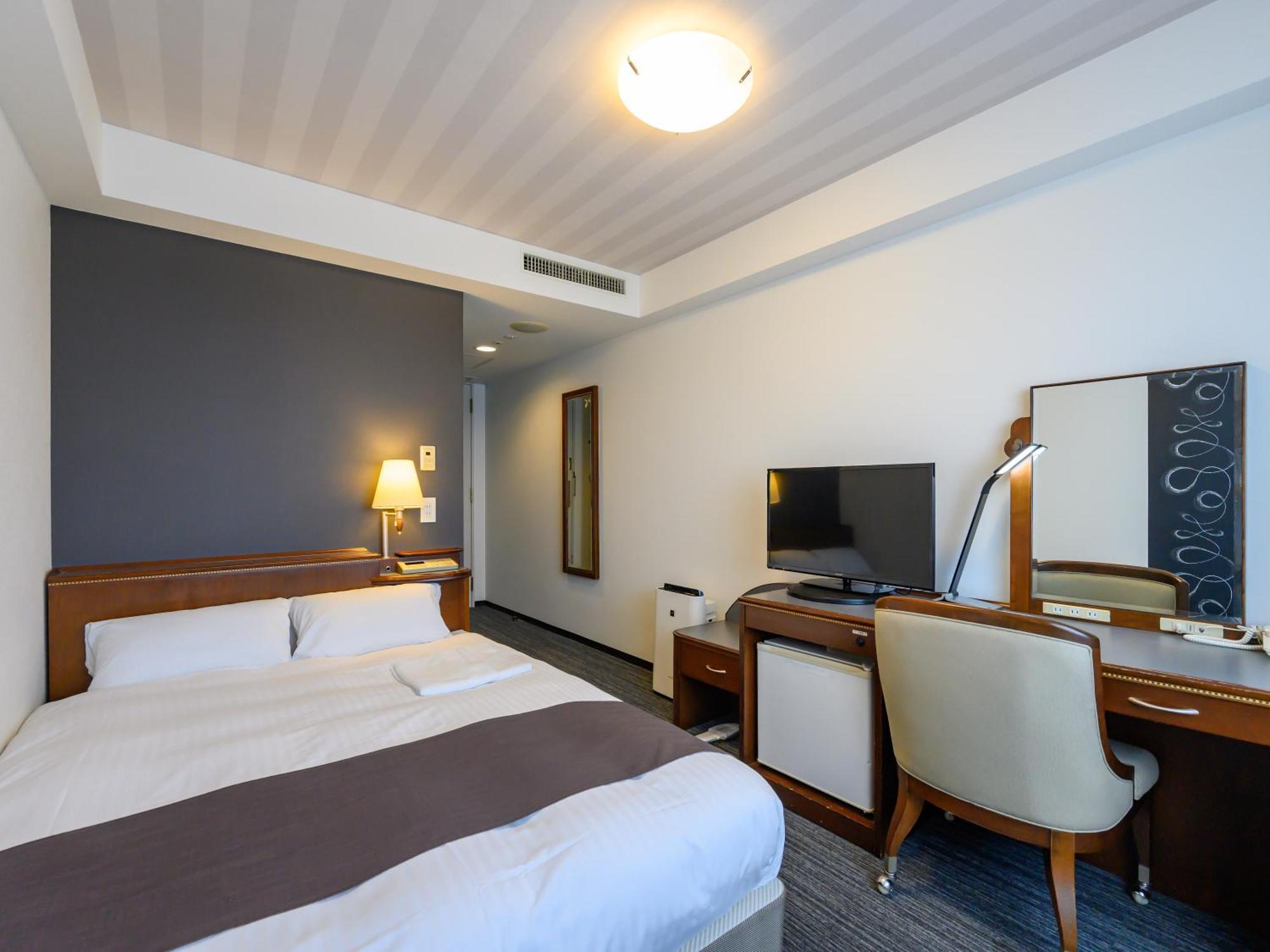 Hotel Green Park Цу Екстериор снимка