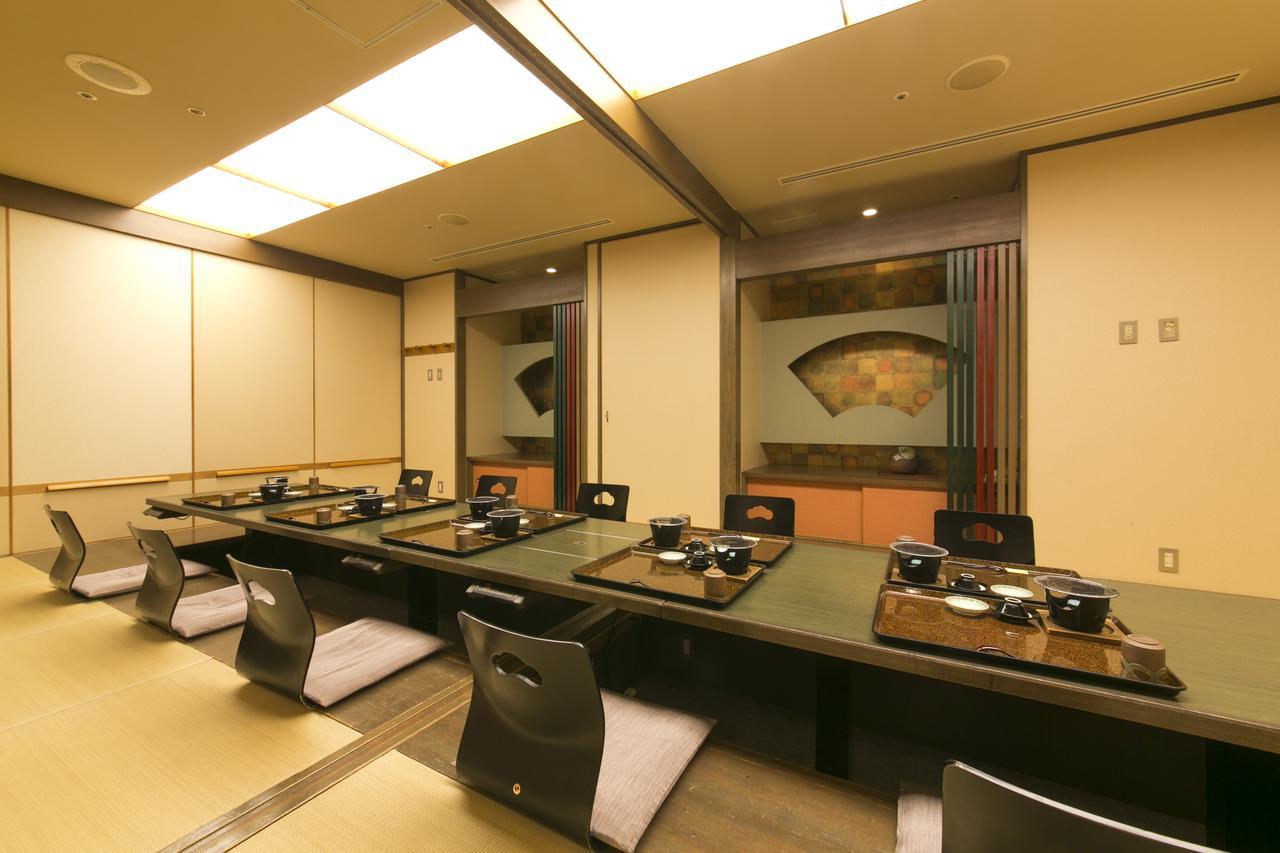 Hotel Green Park Цу Екстериор снимка